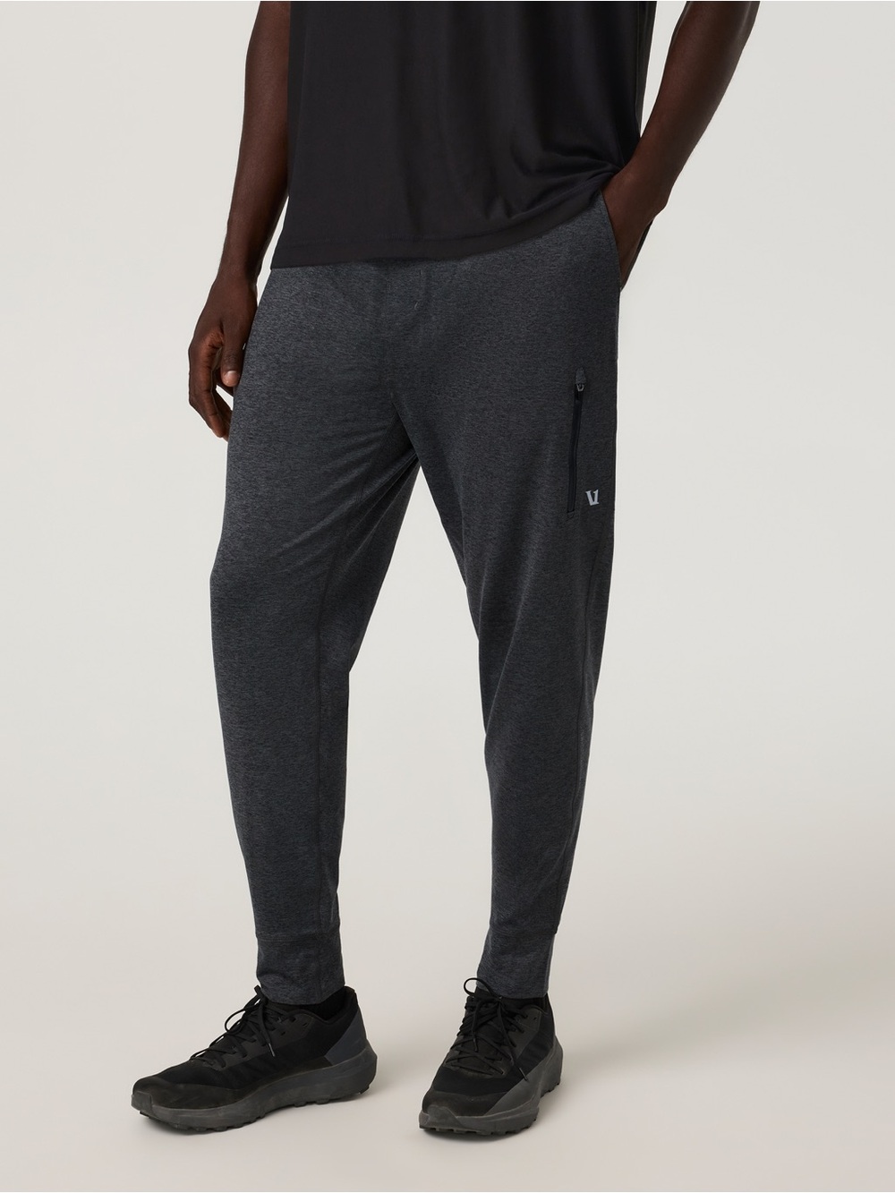 Vuori Sunday Performance Jogger Charcoal Grey
Men’s XL